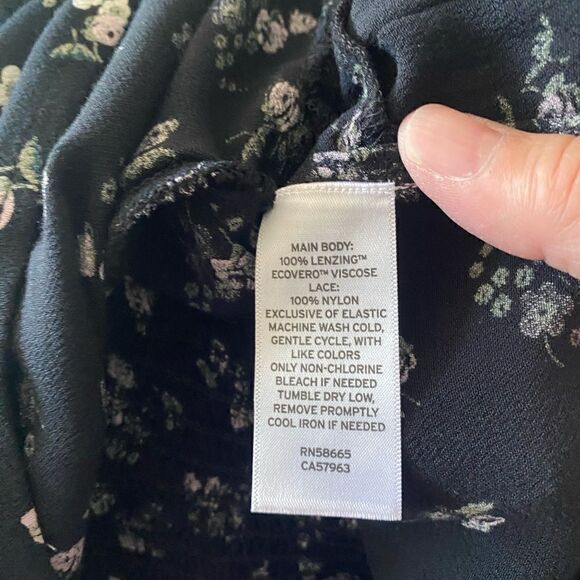 𝅺NWOT BP.  Floral Cropped Blouse Top Black  2X - Picture 7 of 7